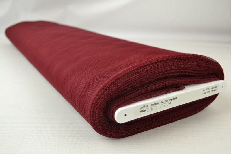 Brandvertragende tule 300cm breed - Bordeaux rood